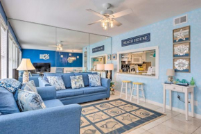 Vivid Escape in Gulf Shores - Walk to the Beach!